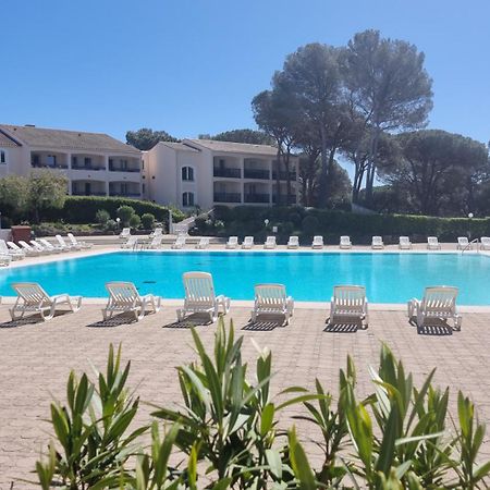 Chez K&D Studio Nature Avec Piscine St Raphael Saint-Raphaël Rum bild